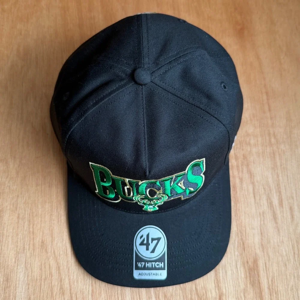 Milwaukee Bucks Snapback Hat Black NBA OSFM cap streetwear basketball trucker
